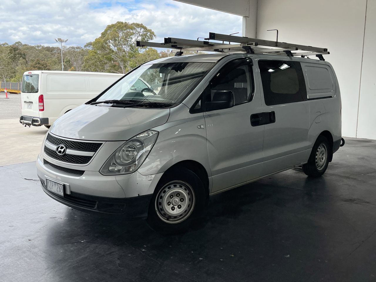 2010 Hyundai iLoad TQ Turbo Diesel Automatic Van