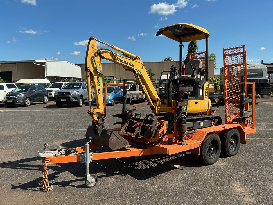 <p>Komatsu PC18MR-3 Mini Excavator</p>