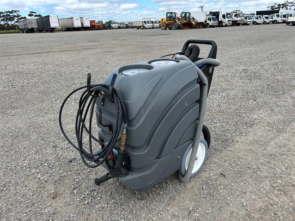 Tennant Carpet Extractor