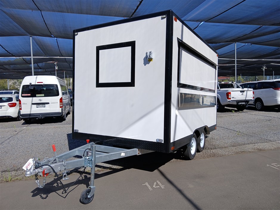 2024 SFT-300 Food Trailer