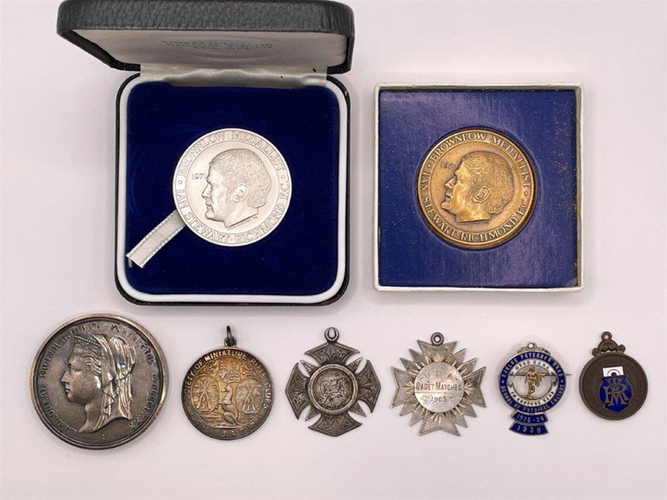 8 x Asstd AU Exhibition, Rifle, VFL Medals