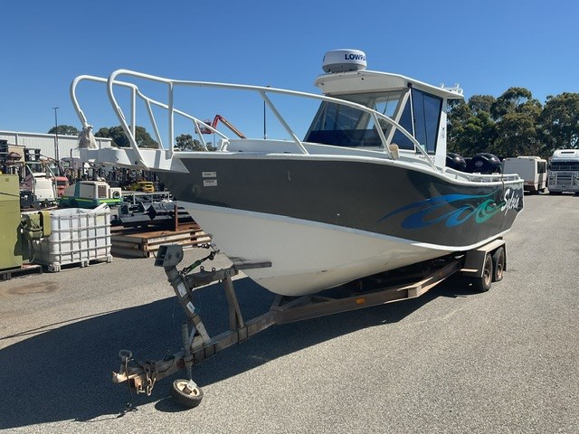 Unreserved Power Boat