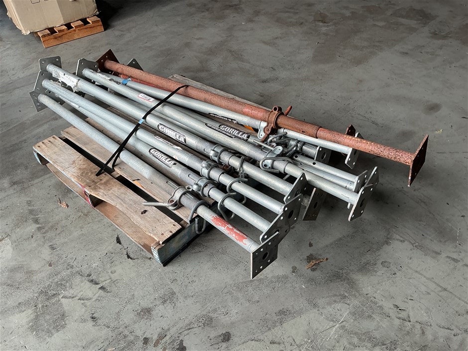 <p>1.98-3.35m Formwork Props</p>