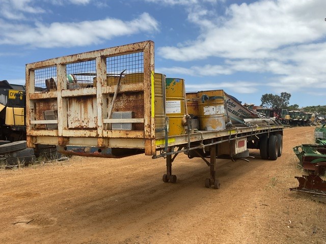 1980 Howard Porter . Tandem Flat Top Trailer