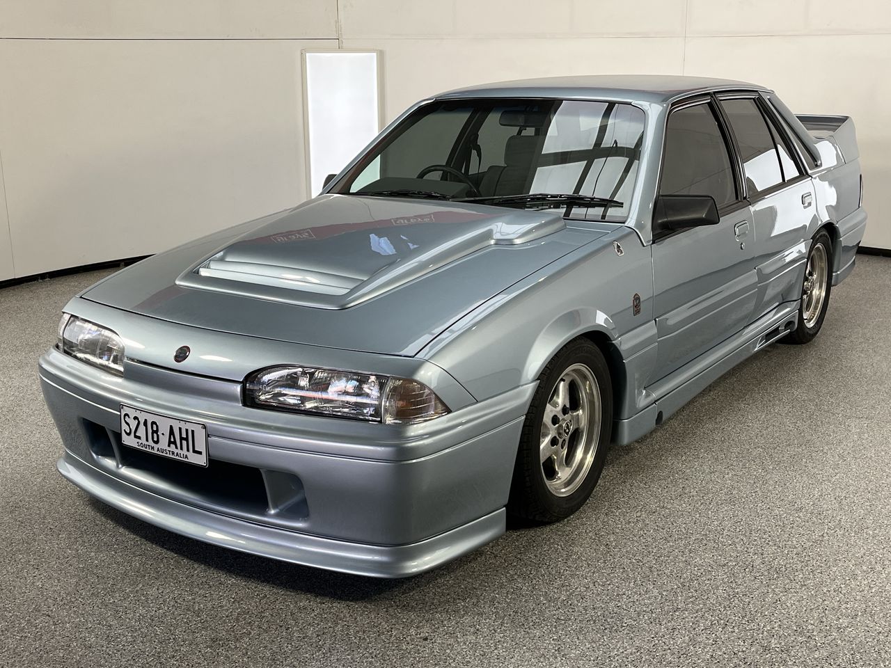 1988 VL Walkinshaw Automatic Sedan