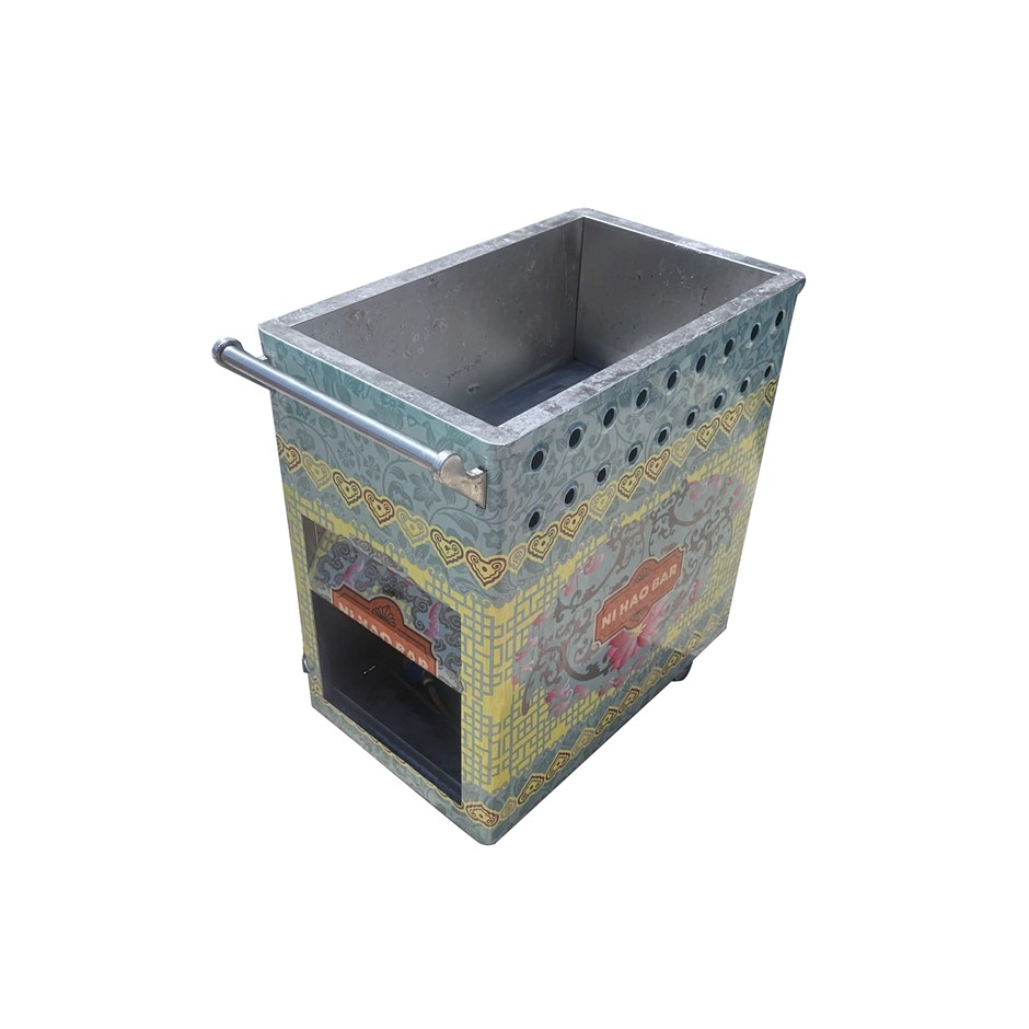 SERVING TROLLEY ON  WHEELS