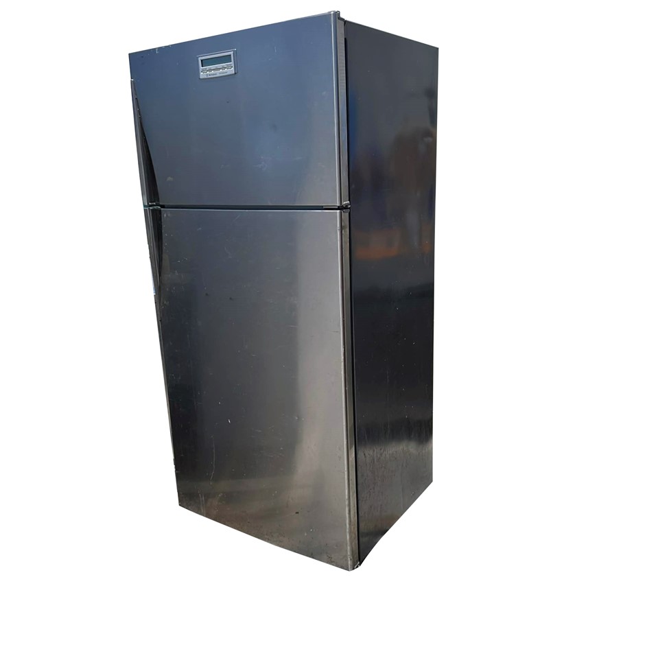 DOMESTIC FRIDGE FREEZER