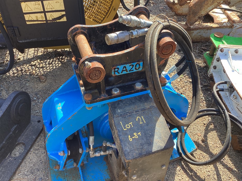 Hydraulic Excavator Vibration Plate