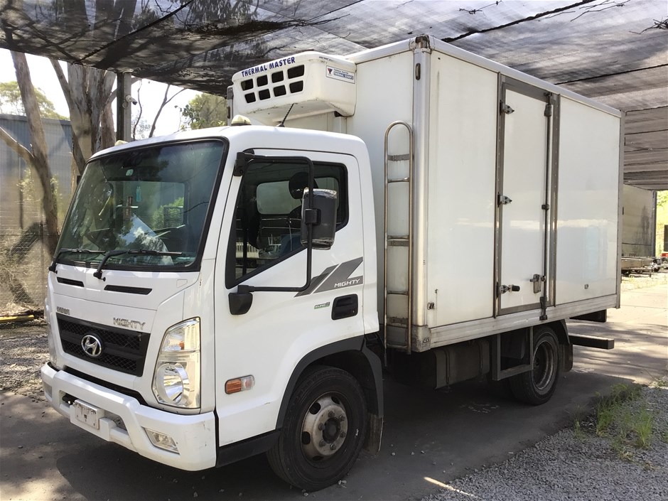 2018 Hyundai Mighty Euro5 4 x 2 Refrigerated Body Truck
