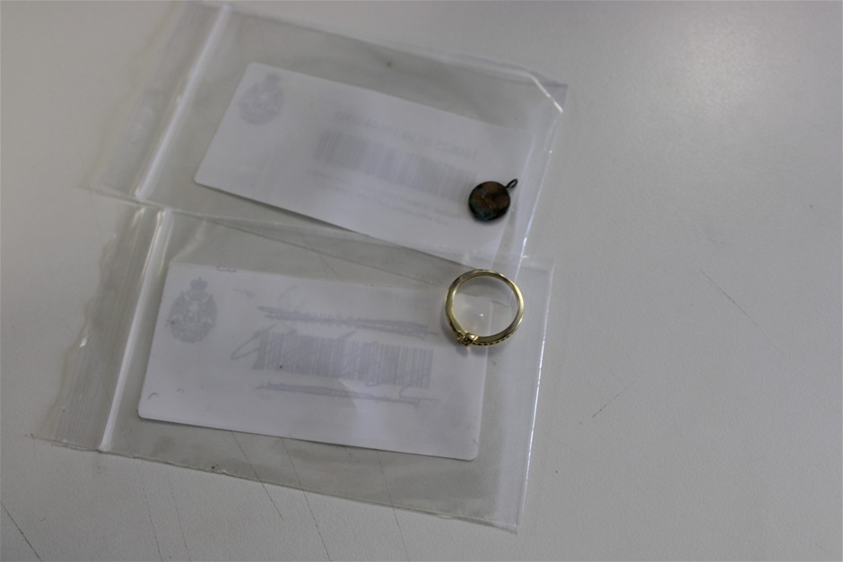 Assorted Jewellery - Ring and Metal Pendant