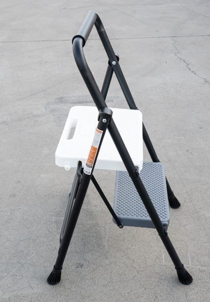 Folding 2-Step Ladder, Metal Frame, Weight 4kg, Rubber Feet, Wide Steps, Wh