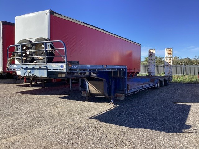 2005 Tuff Trailers QLD Pty Ltd Extendable Drop DeckTri Axle Semi Trailer