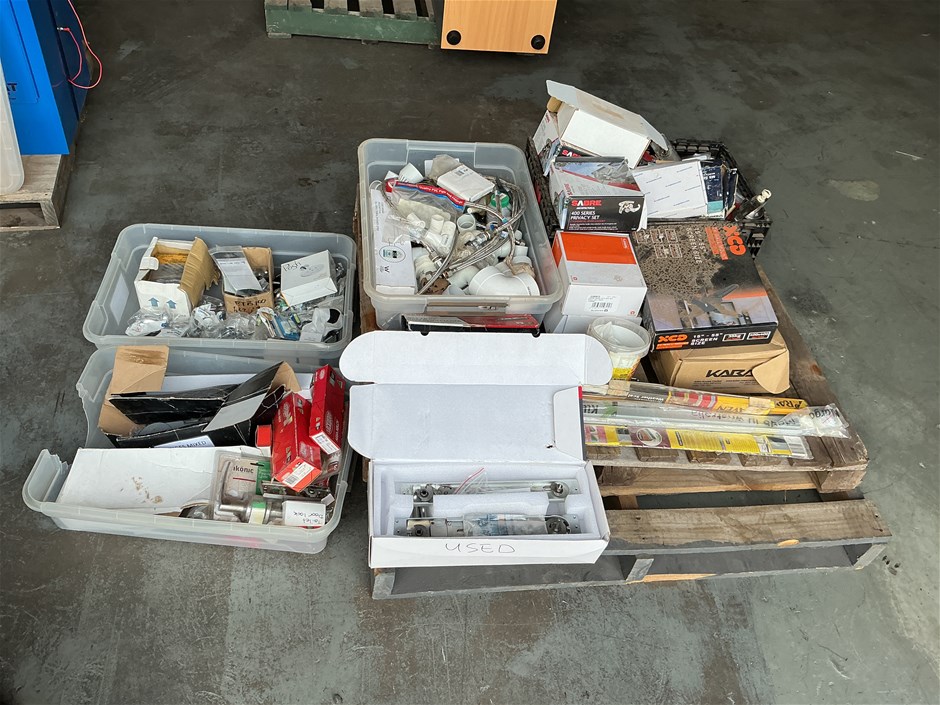 <p>Locks, Door Handles & More</p>