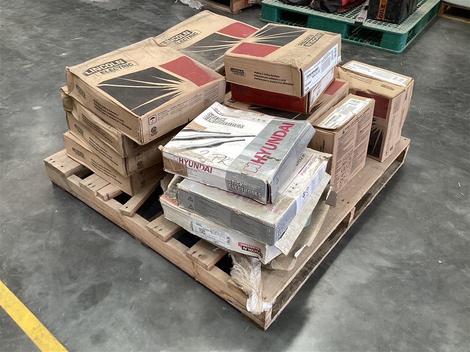 <p>Welding Wire and Welding Electrodes Assorted Part Pallet</p>