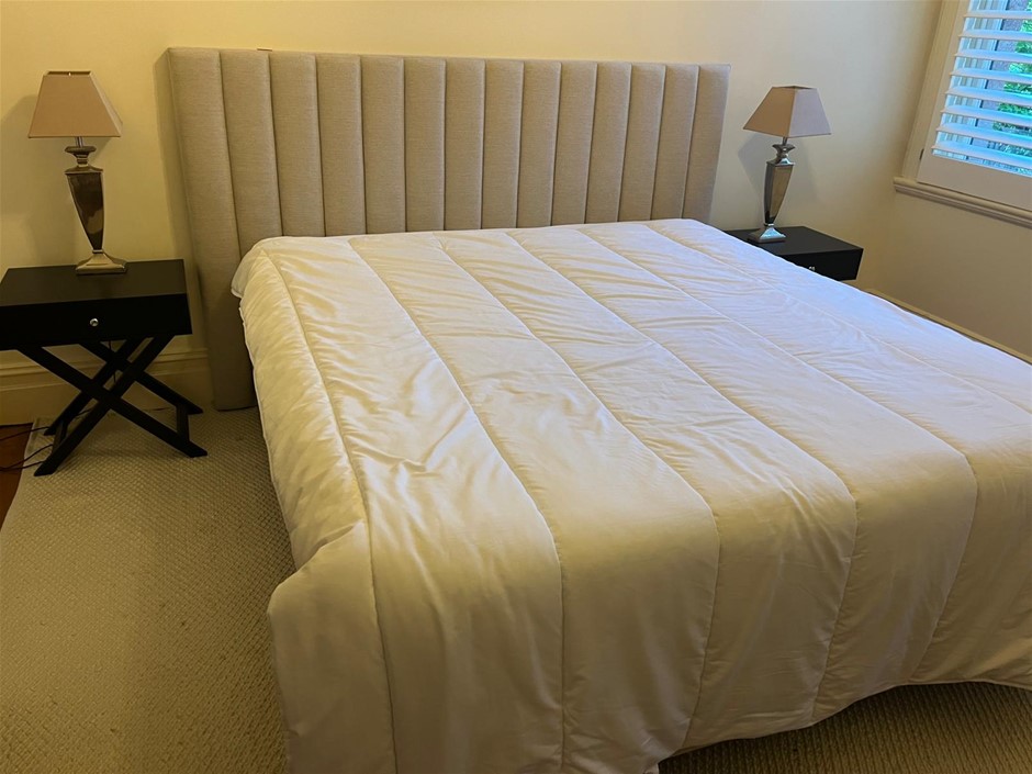 Bed, Bedhead & Bedside table + lamps