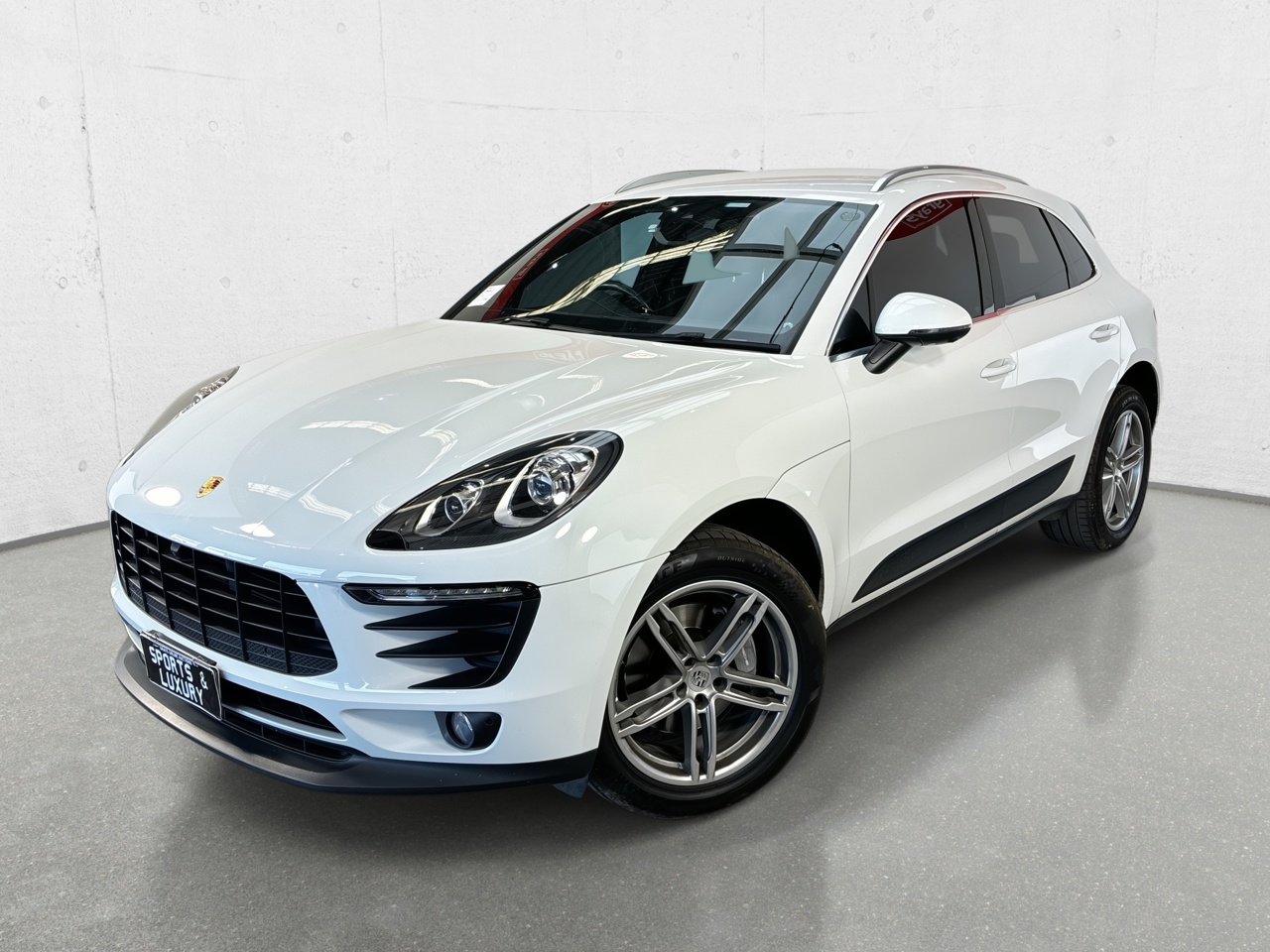 2016 Porsche MACAN 95B Automatic Wagon