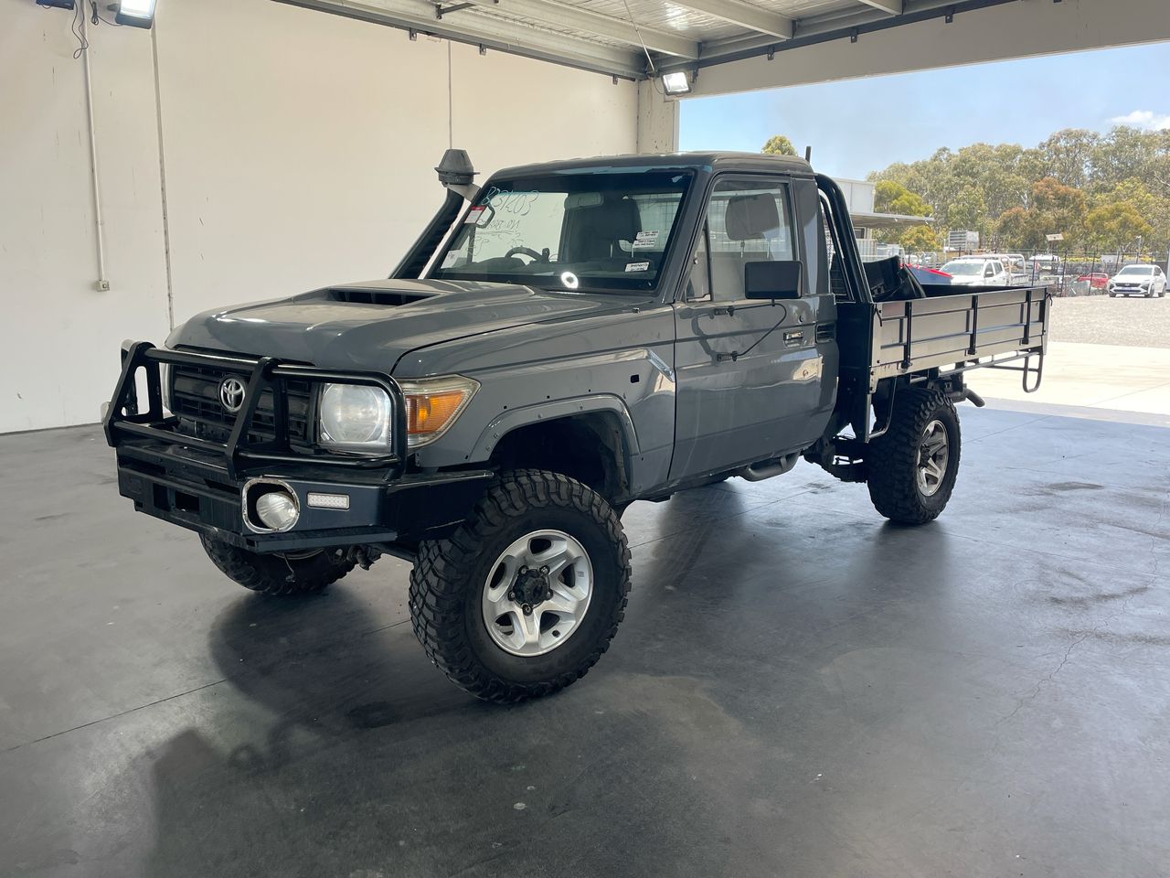 2014 Toyota Landcruiser Workmate VDJ79R Turbo Diesel Manual Cab Chassis