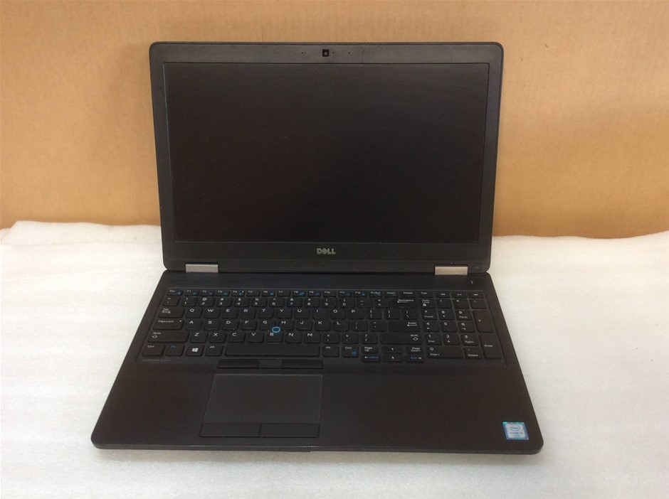 DELL LATITUDE E5570 Laptop I5-6200U 8GBRAM/256GB Black