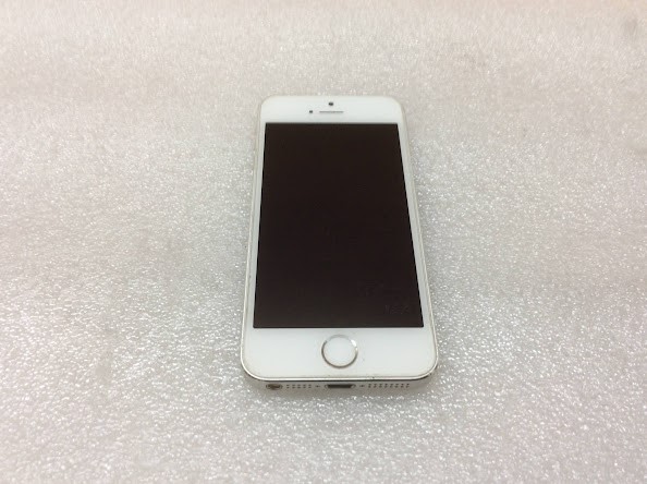 Apple iPhone 5s (A1457) Phone 16GB