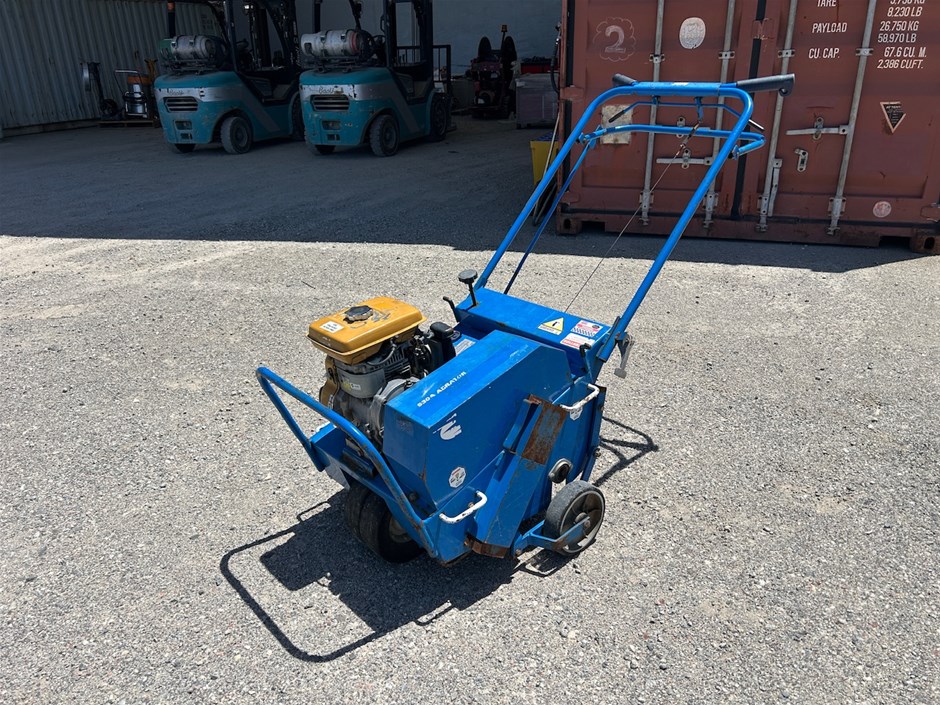 <p>HTC Lawn Corer</p>