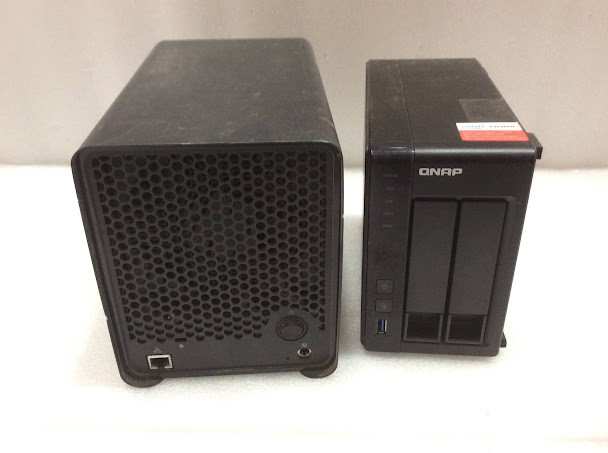 Drobo 5N DRDS4-A&QNAP TS-251+ Network Attached Storage (Lot of 2)