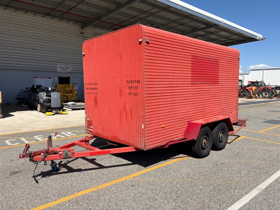 <p>2013 U-Tow Box Tandem Box Trailer</p>