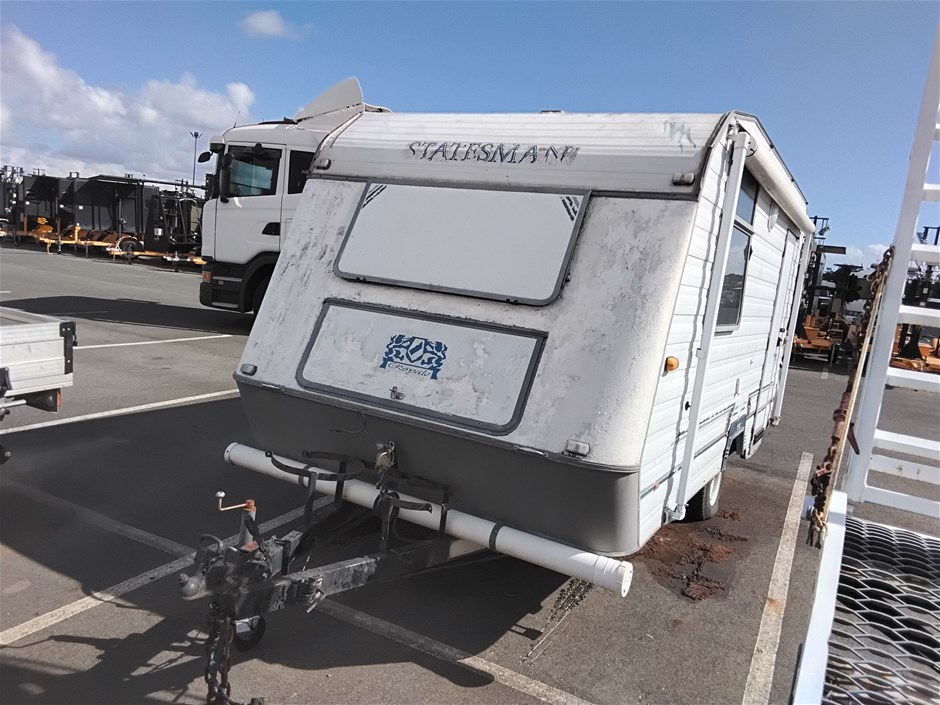 1992 Windsor Statesmen Caravan