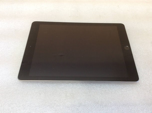 APPLE iPad 6 (A1893) Tablet 32GB