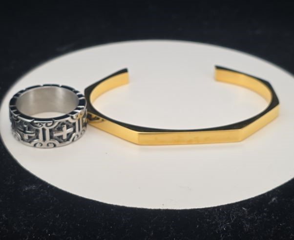 18K Gold-Plated Mixed Lot of 2 items