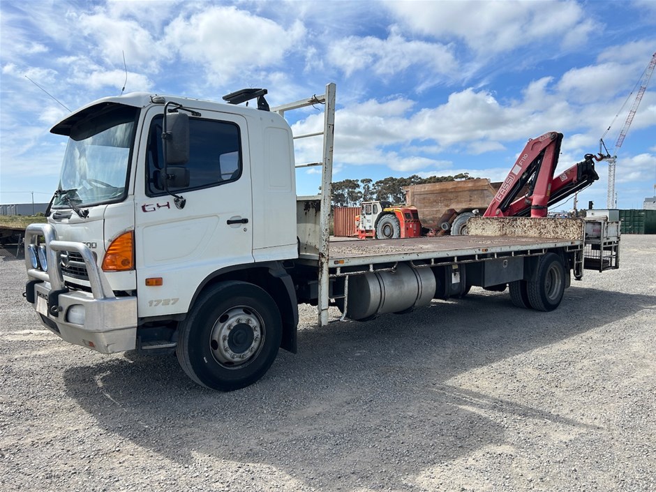 <p>2008 Hino GH 500 4 x 2 Crane Truck</p>
