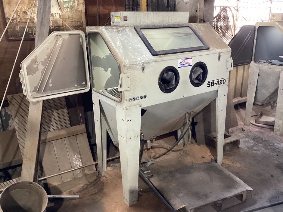 HAFCO Sandblasting Cabinet