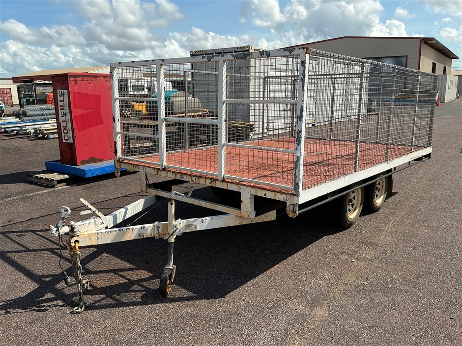 <p>2014 BOSASTOW Flat Top Tandem Flat Top Trailer</p>