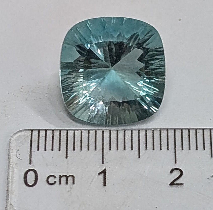 14 Carat GREEN FLOURITE Gemstone
