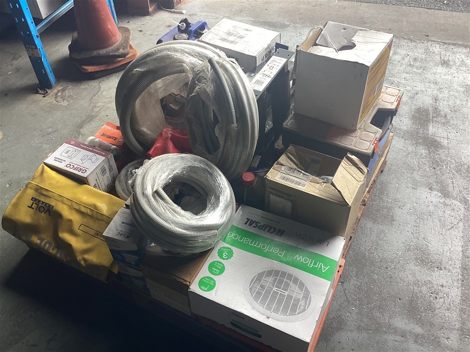 Pallet of assorted industrial items