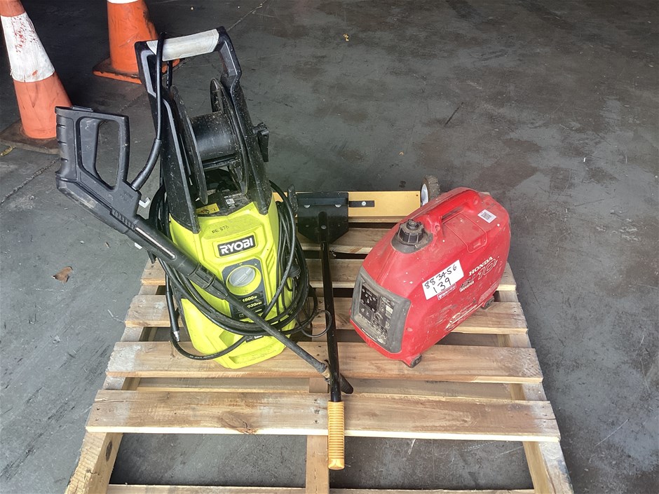 <p>Generator & Pressure washer</p>