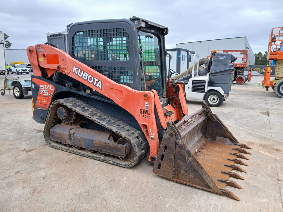 Kubota SVL75-2CH AU Skid Steer Loader (Track)
