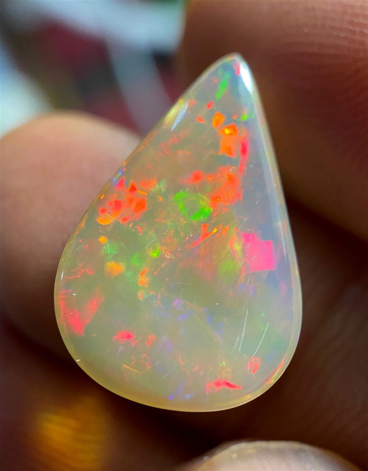 4.80 Carats Spectacular Fiery Opal