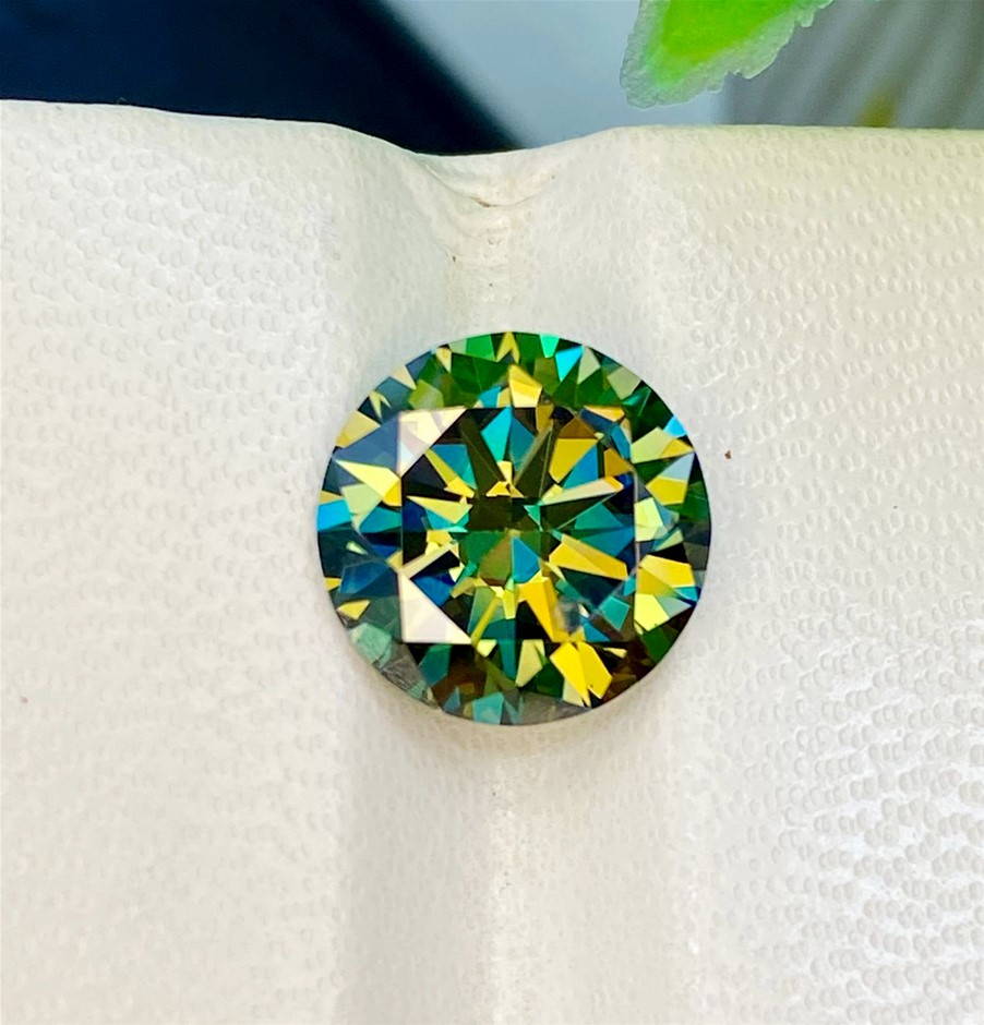 3.30 CT Sparkling Moissanite