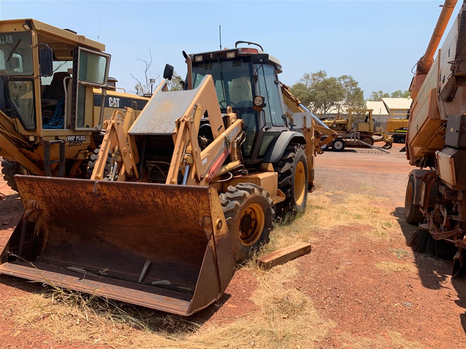 <p><strong>2002 Case 590MPS Super M Backhoe Loader</strong></p>