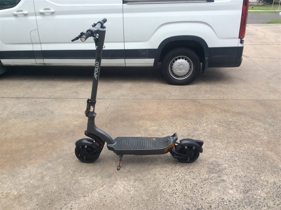 Apollo City Pro Electric Scooter