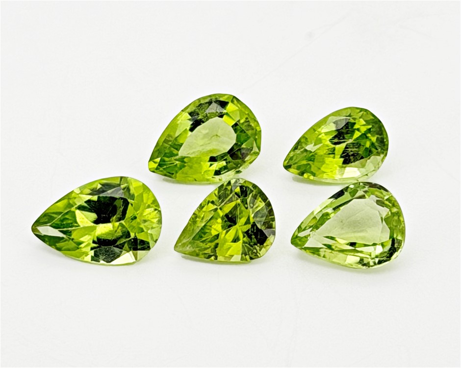9.68 Carats Green Pakistan Peridot