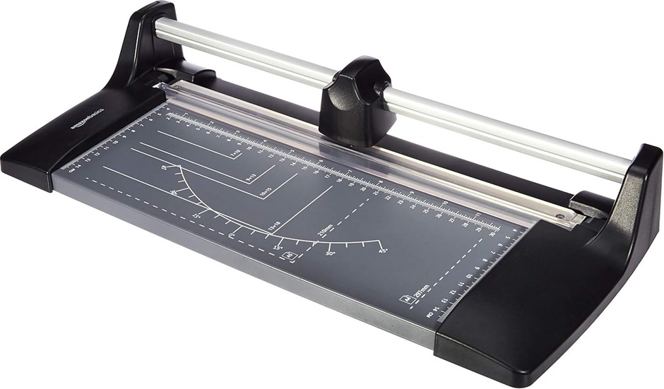 AMAZON BASICS Rotary Paper Trimmer – A4. NB: Damaged box
