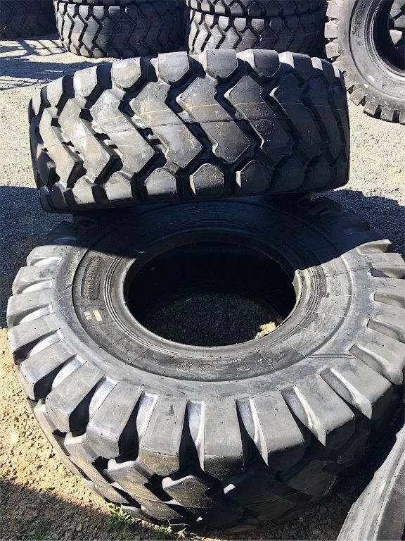 Quantity of 2 20.5-25 Earthmoving Tyres(Unused)
