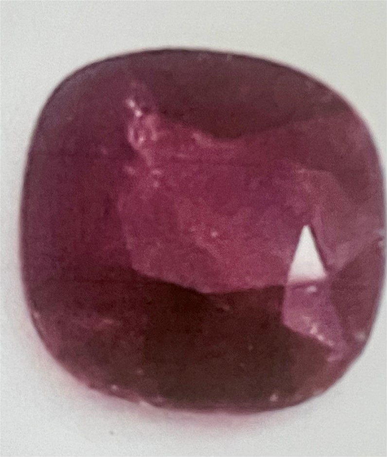 5.13 Carat Red ruby certified with retail valuation $1,436