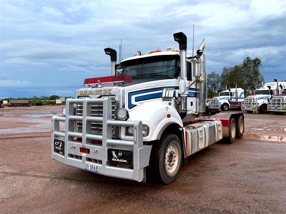 2020 Mack Titan CLX64T 6 x 4 Prime Mover Truck
