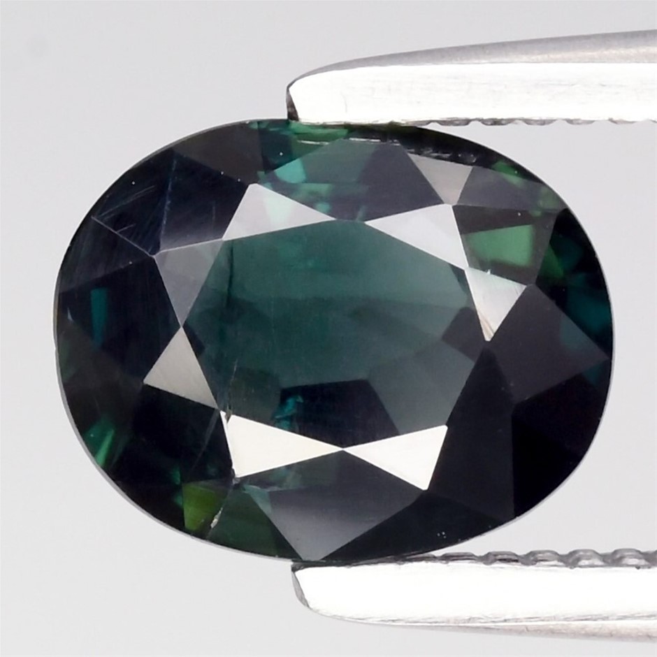 0.94ct Oval Facet Cut Bluish Green Sapphire Gemstone - 1Pc