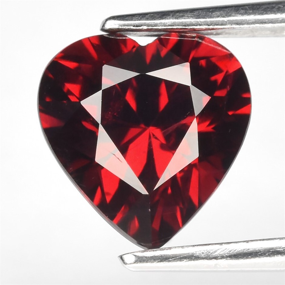 1.65ct Heart Facet Cut Reddish Purple Rhodolite Garnet Gemstone - 1Pc