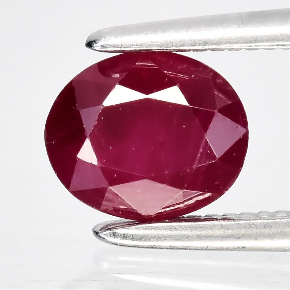 0.92ct Oval Facet Cut Purplish Red Ruby Gemstone - 1Pc