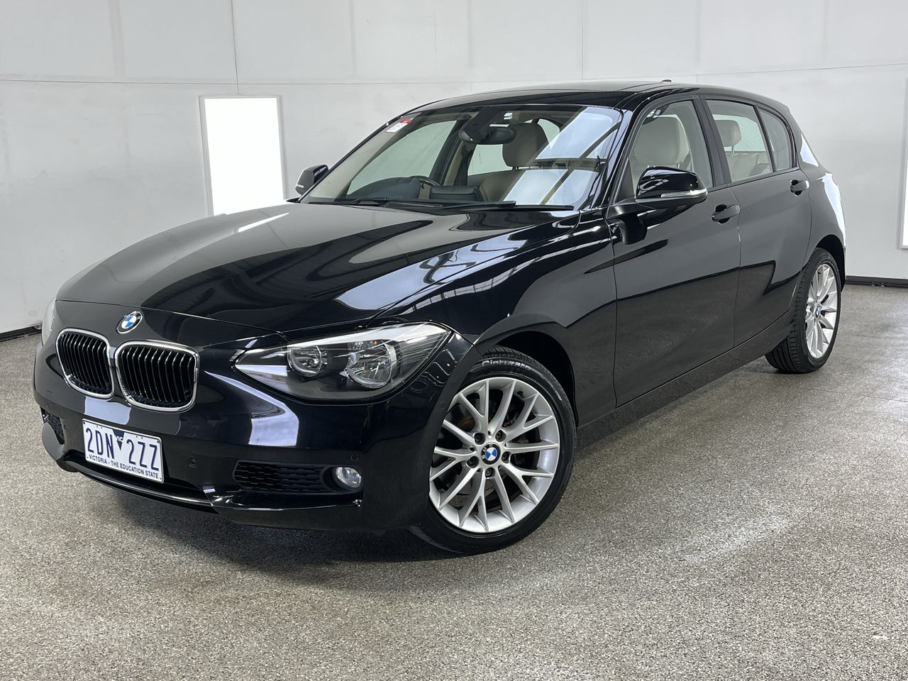 2013 BMW 1 Series 118i F20 Automatic - 8 Speed Hatchback