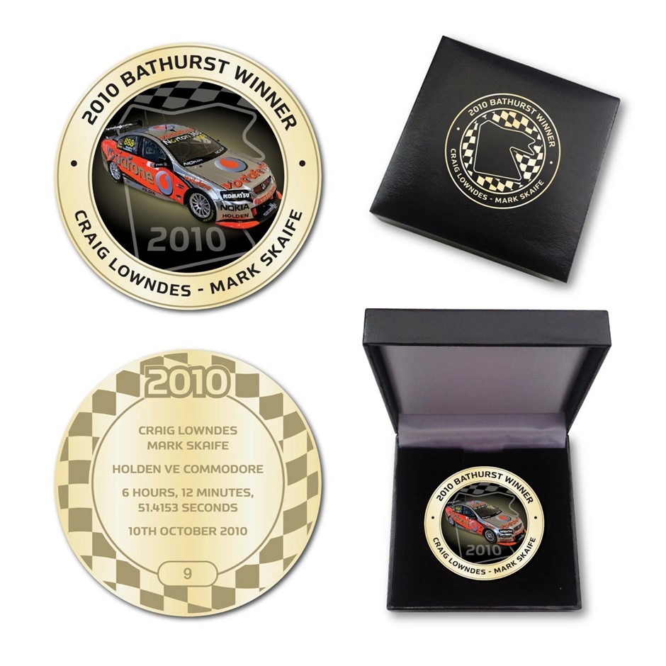 2010 BATHURST WINNER ANTIQUE GOLD MEDALLION IN BOX LOWNDES HOLDEN VE COMMOD